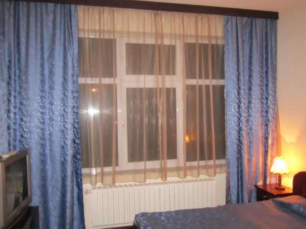 Hotel Ezeroto Стара-Загора Экстерьер фото