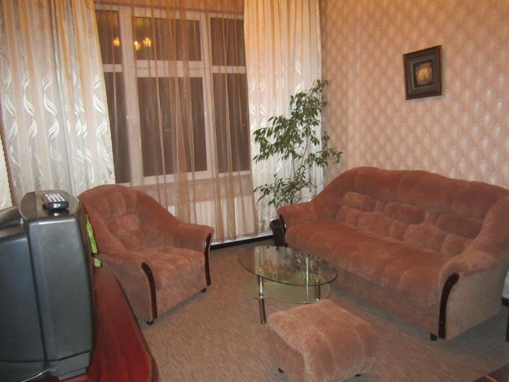 Hotel Ezeroto Стара-Загора Экстерьер фото